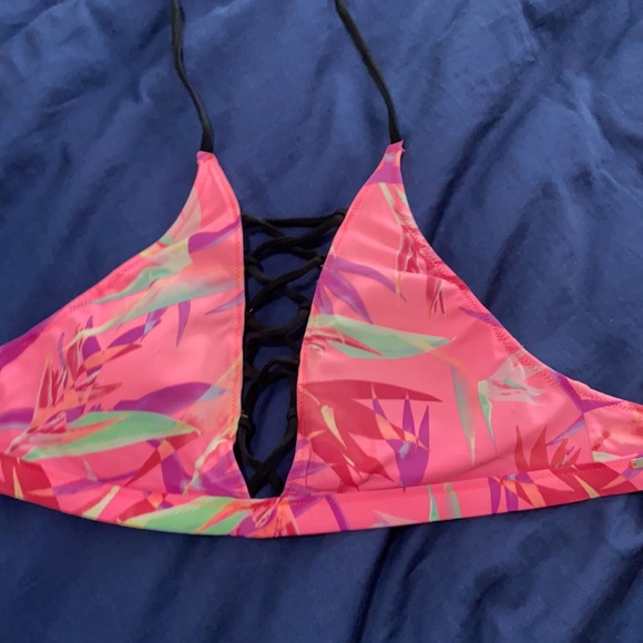 Pink halter bikini top - Picture 2 of 5